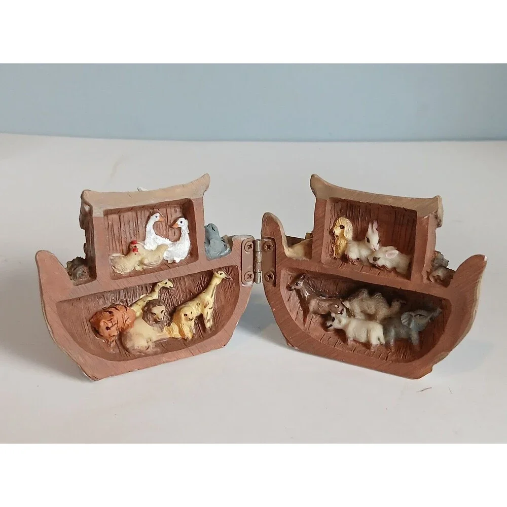Vintage Resin Noah's Ark Hinged Diorama Inside